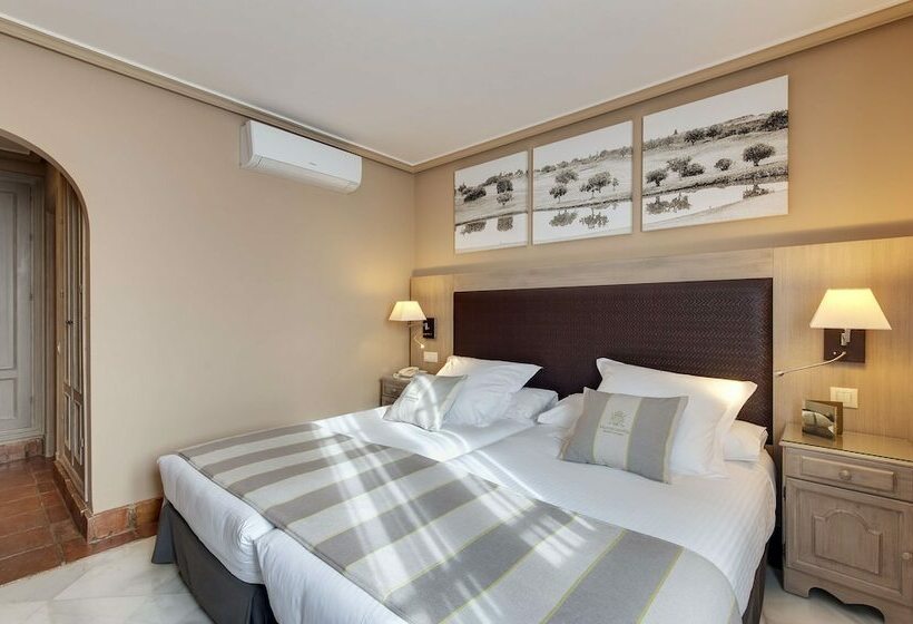 Camera Superiore, Barcelo Montecastillo Golf