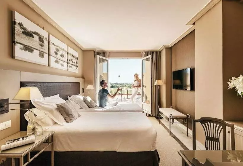 اتاق سوپریور با چشمانداز زمین گلف, Barcelo Montecastillo Golf