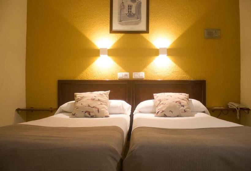 Номер Стандарт Вид на Бассейн, Caribe