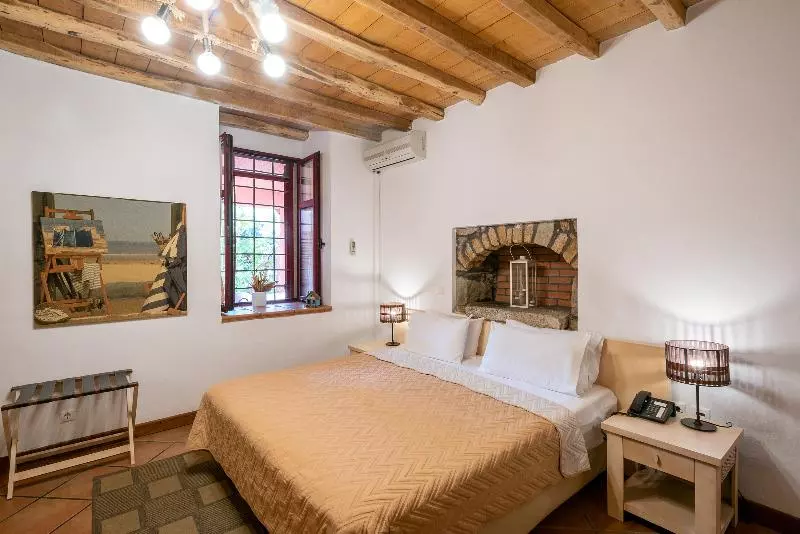 سوییت, Carlemany Girona