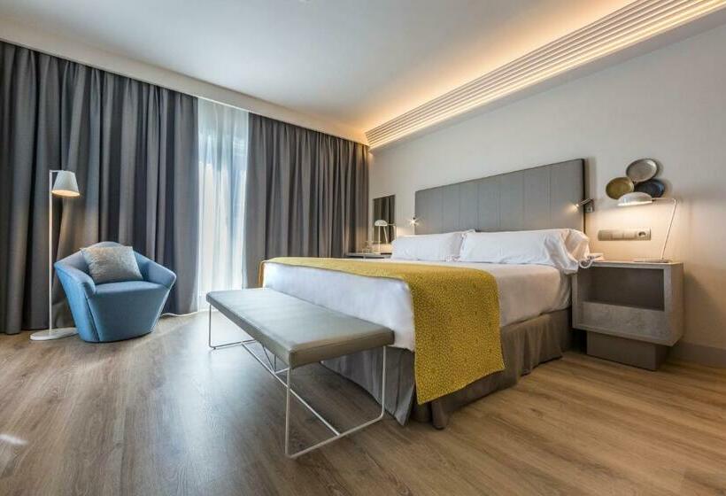 Superior Room with Terrace, Catalonia Granada