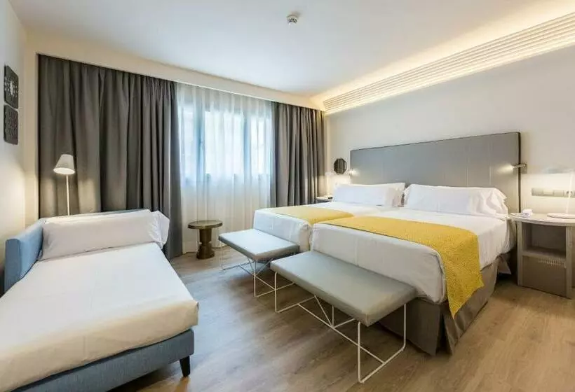 Üç Kişilik Standart Oda, Catalonia Granada