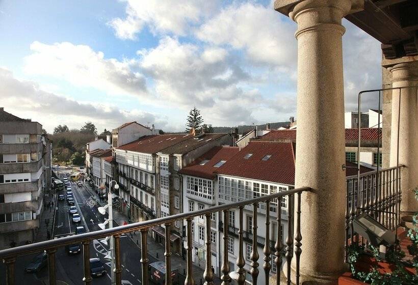 חדר סטנדרט, Compostela