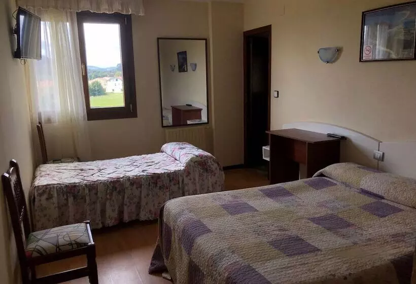 Habitació Triple Estàndard, Costa Cántabra