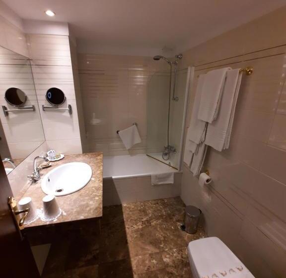 Номер Стандарт Трехместный, Edelweiss