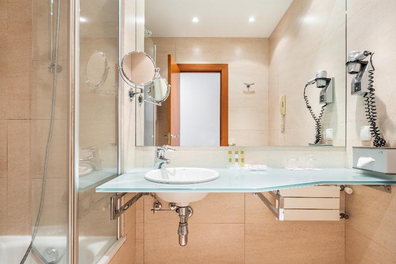 سوییت جونیور, Eurostars Atlantico