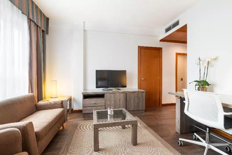 سوییت جونیور, Eurostars Atlantico