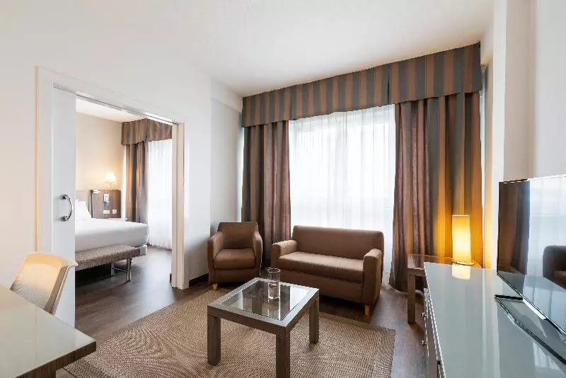 سوییت جونیور, Eurostars Atlantico