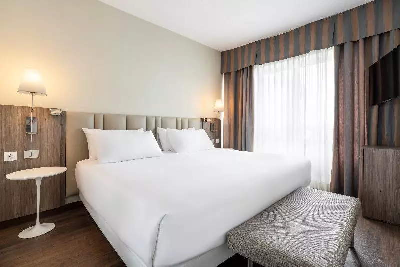 سوییت جونیور, Eurostars Atlantico