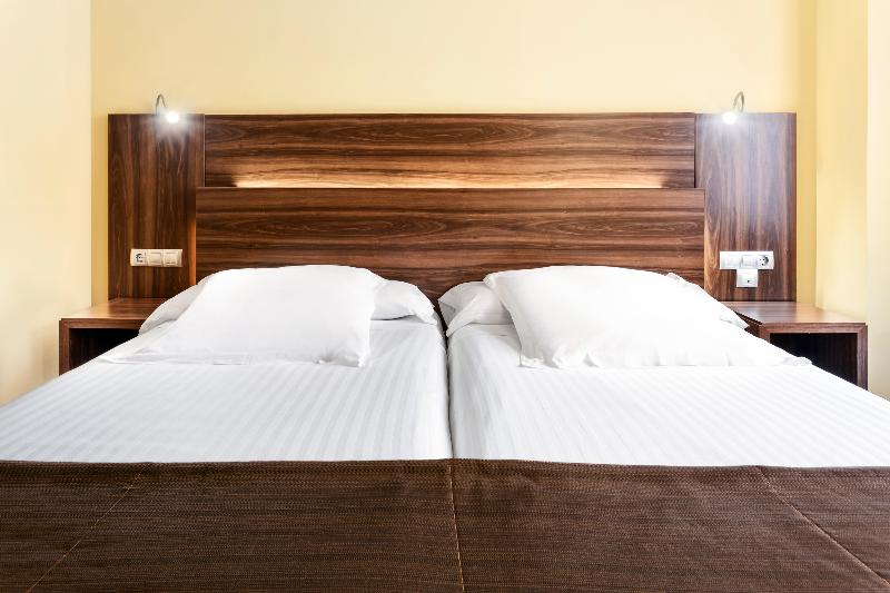 اتاق استاندارد, Exe Dona Carlota