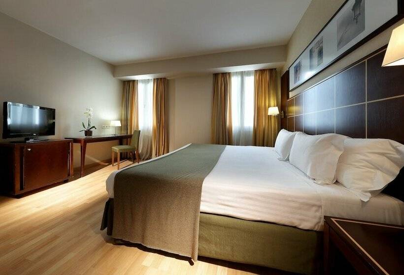 4인용 스탠다드 룸, Exe Tartessos