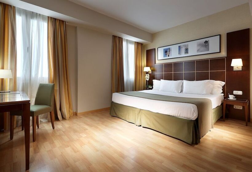 4인용 스탠다드 룸, Exe Tartessos