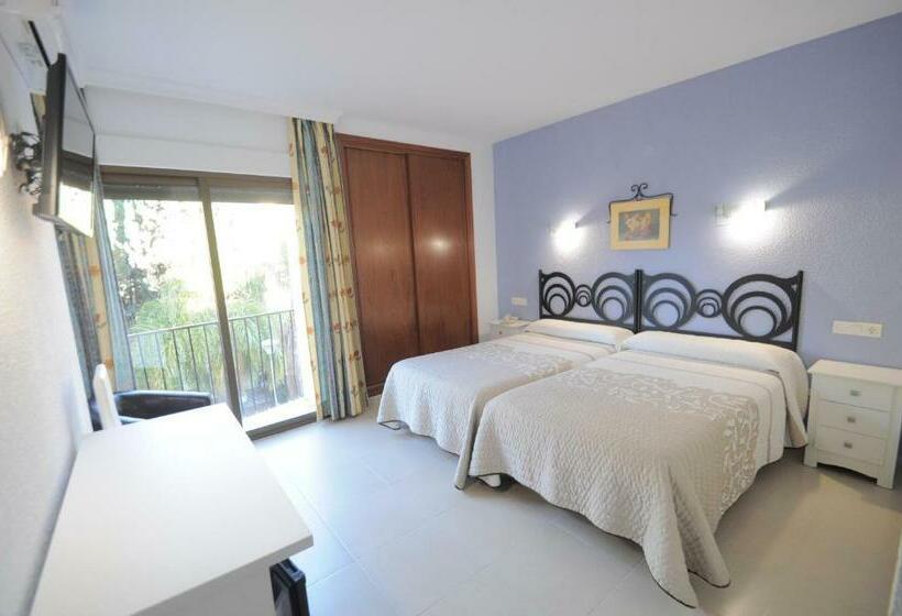 バルコニー付きスタンダードルーム, Goya