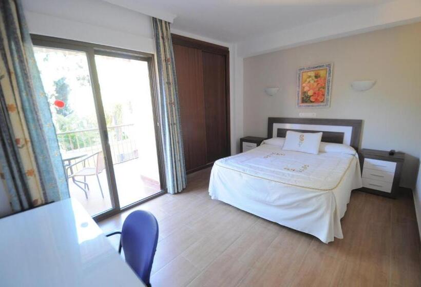 テラス付きスタンダードルーム, Goya