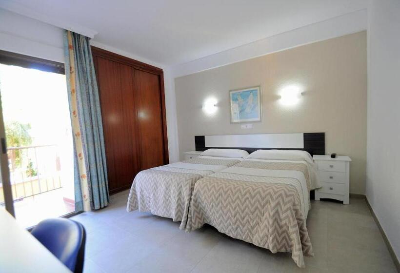 テラス付きスタンダードルーム, Goya