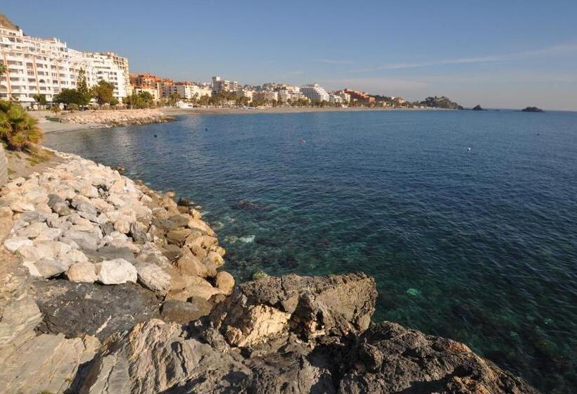 スーペリアトリプルルーム, Goya