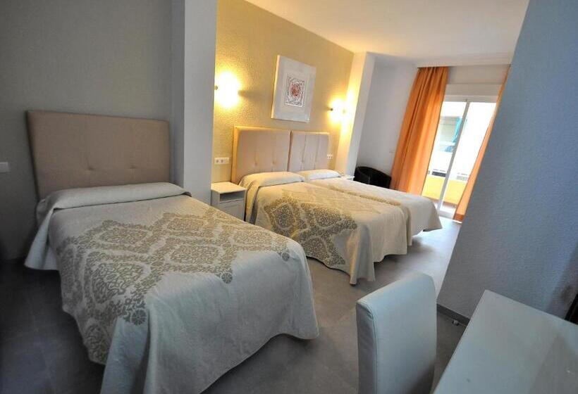 スタンダードトリプルルーム, Goya