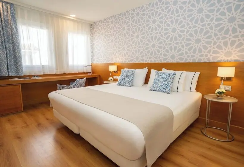 اتاق راحتی یک تخته, Hesperia Cordoba