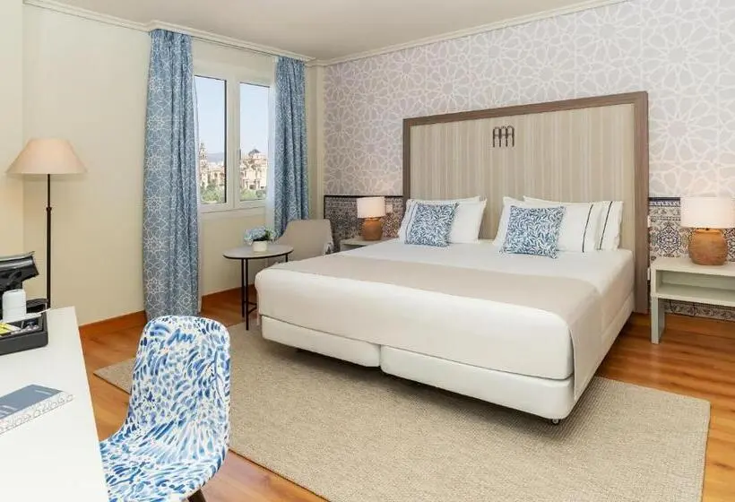 اتاق لوکس با چشم‌انداز, Hesperia Cordoba