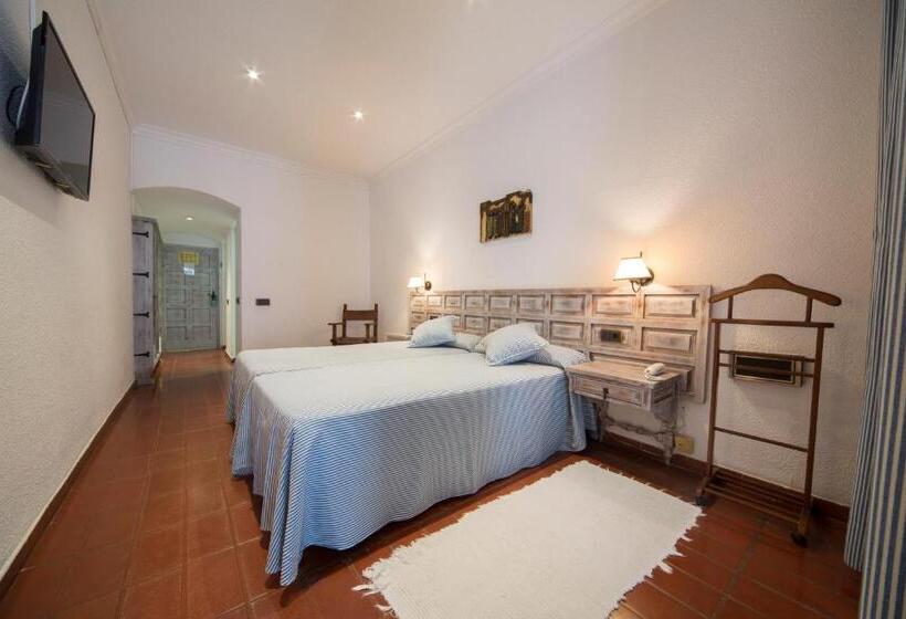 غرفة قياسية مطلة على الجبل, Hostería Del Mar