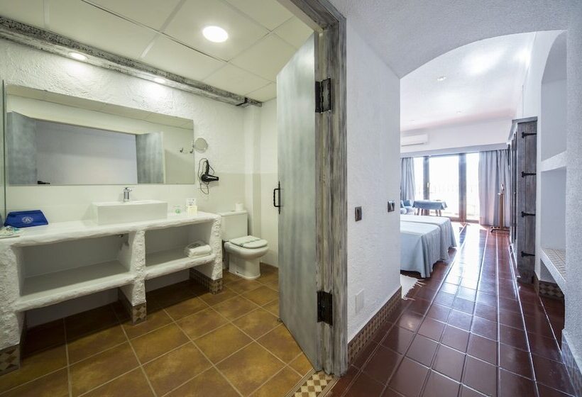 غرفة قياسية مطلة على الجبل, Hostería Del Mar