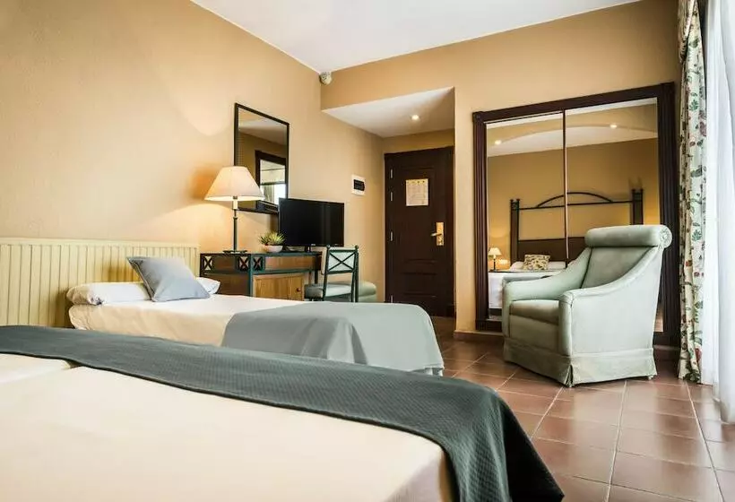 Chambre Standard, Intur Azor