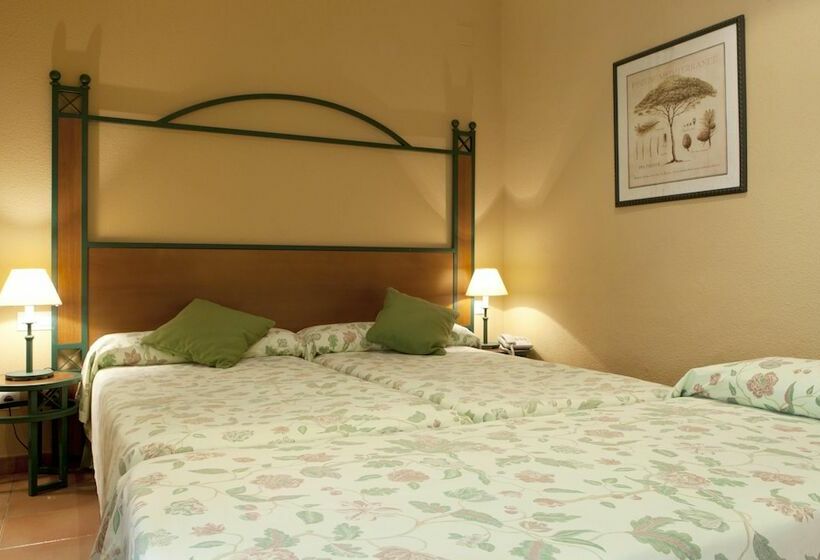 标准间, Intur Azor