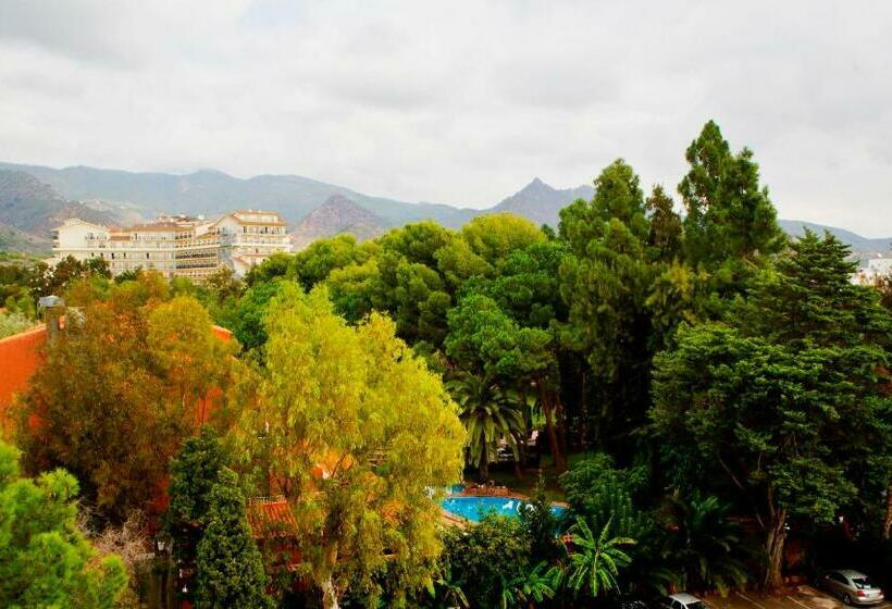 标准间带游泳池, Intur Azor