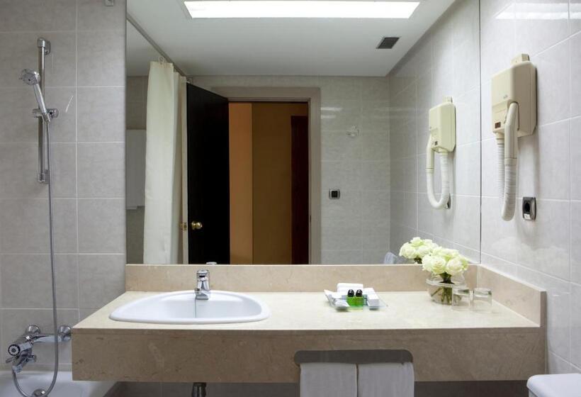 Suite Junior, Intelier Rosa
