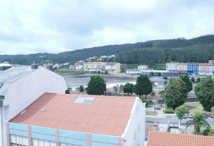 Номер Стандарт, Larry