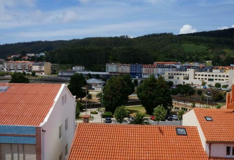 Номер Стандарт, Larry