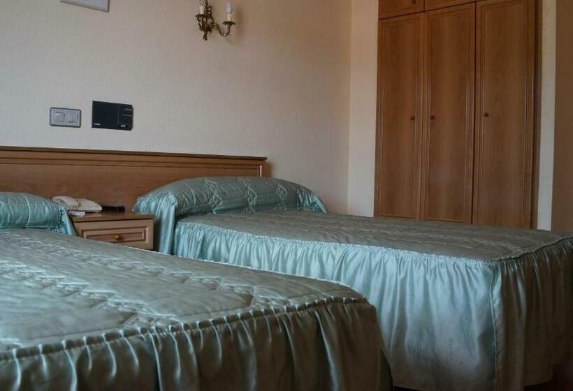 Номер Стандарт, Larry