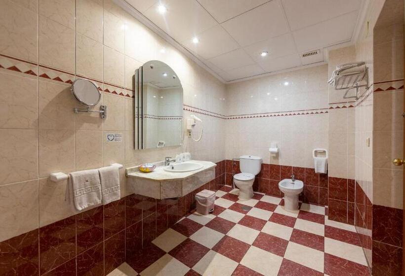 اتاق استاندارد چهار تخته, Los Omeyas