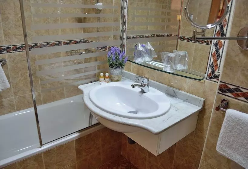 Habitación Estàndard Individual, Mari Carmen