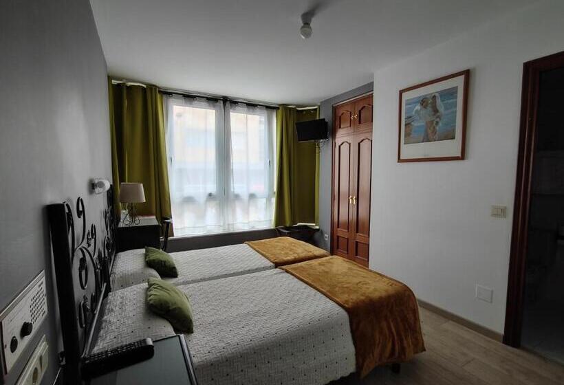 غرفة قياسية, Nest El Camino