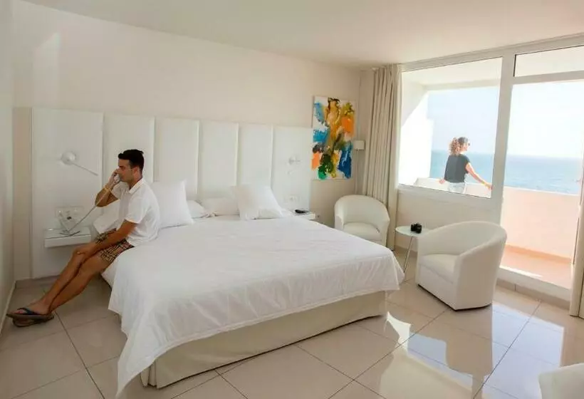 オーシャンビュースタンダードルーム, On Hotels Oceanfront - Adults Designed