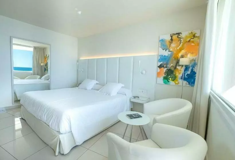 オーシャンビュースーペリアールーム, On Hotels Oceanfront - Adults Designed