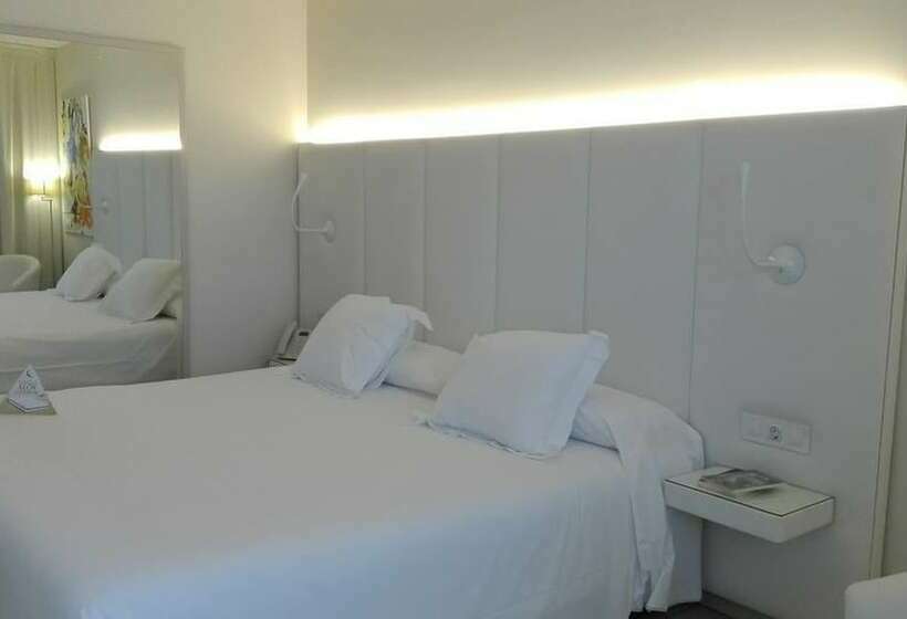 スタンダードシングルルーム, On Hotels Oceanfront - Adults Designed