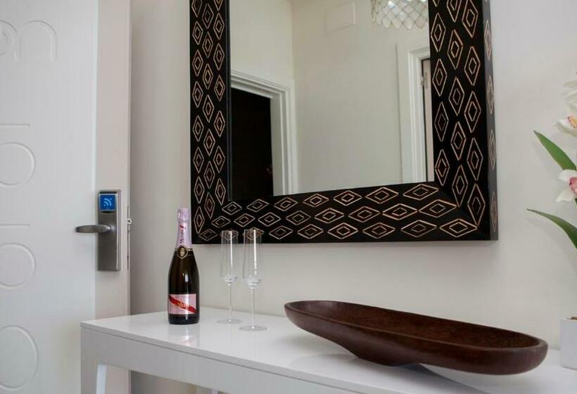 オーシャンビュージュニアスイート, On Hotels Oceanfront - Adults Designed