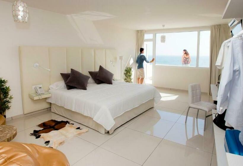 デラックスルーム, On Hotels Oceanfront - Adults Designed