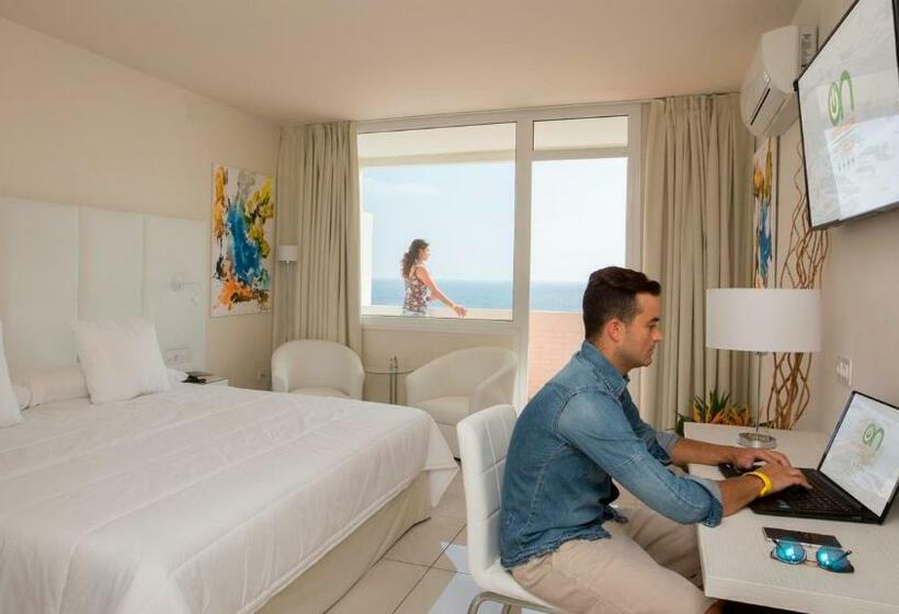 オーシャンビューデラックスルーム, On Hotels Oceanfront - Adults Designed