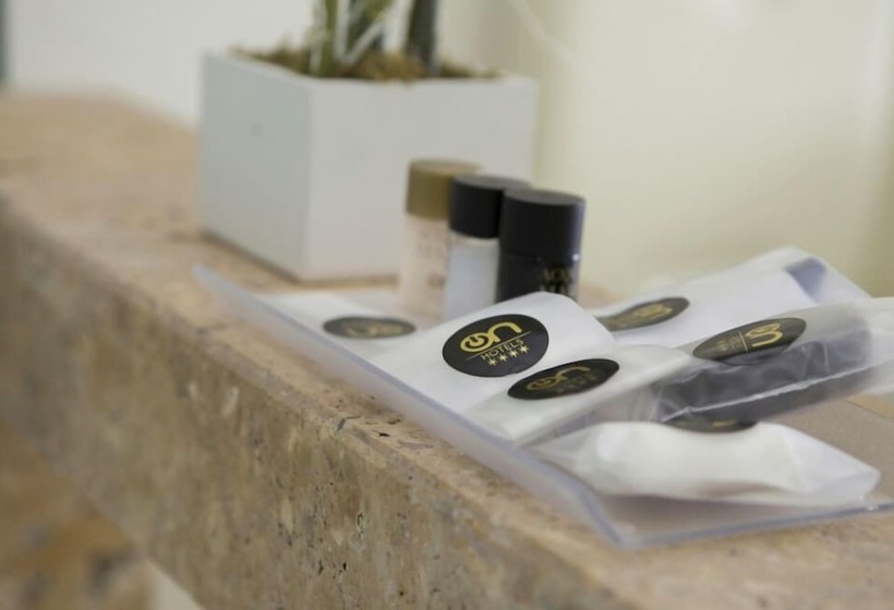 اتاق اکونومی, On Hotels Oceanfront - Adults Designed