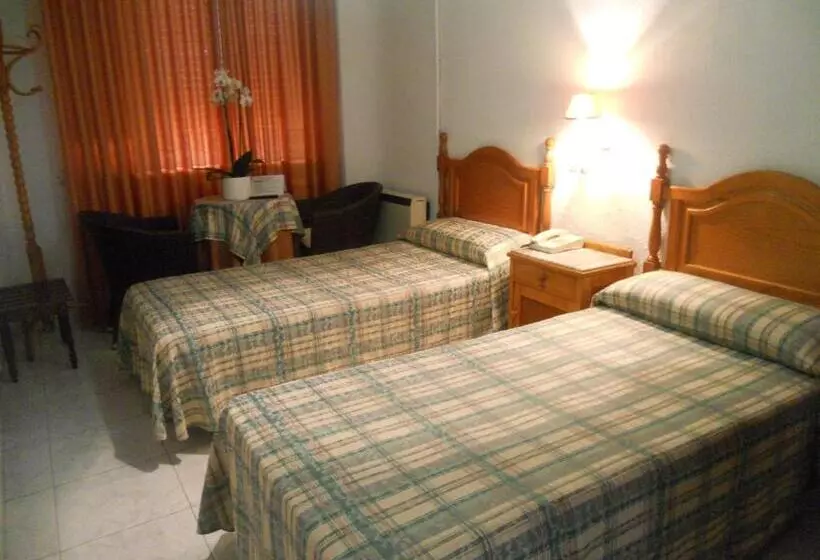 Quarto Estandar, Paris