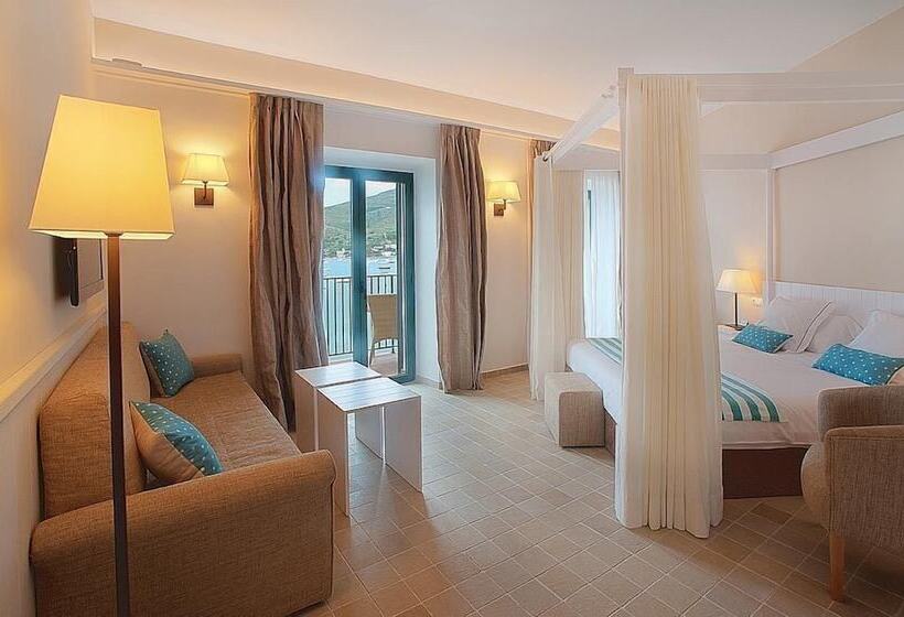 带海景标准四人间, Playa Sol