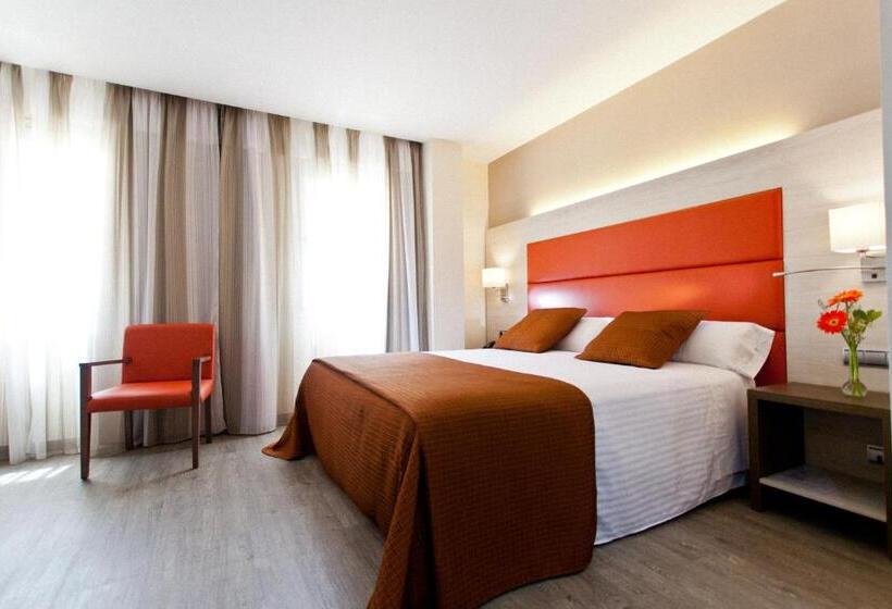 バスタブ付きスタンダードルーム, Porcel Sabica