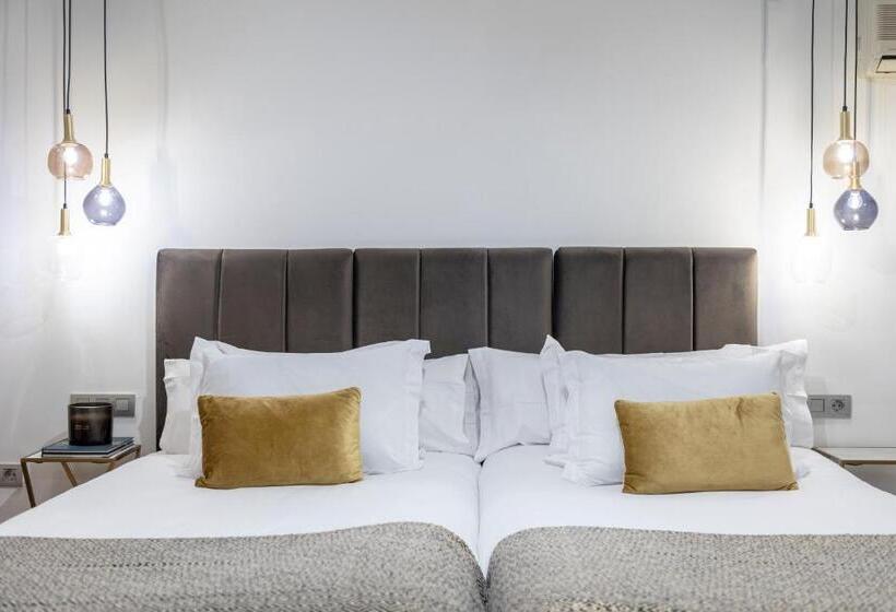 Chambre Standard, Presidente