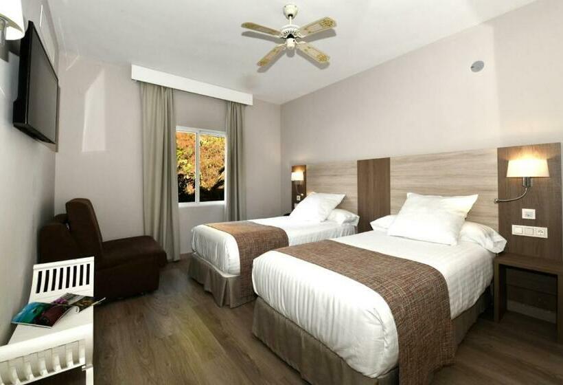 标准间, Salobreña Suites