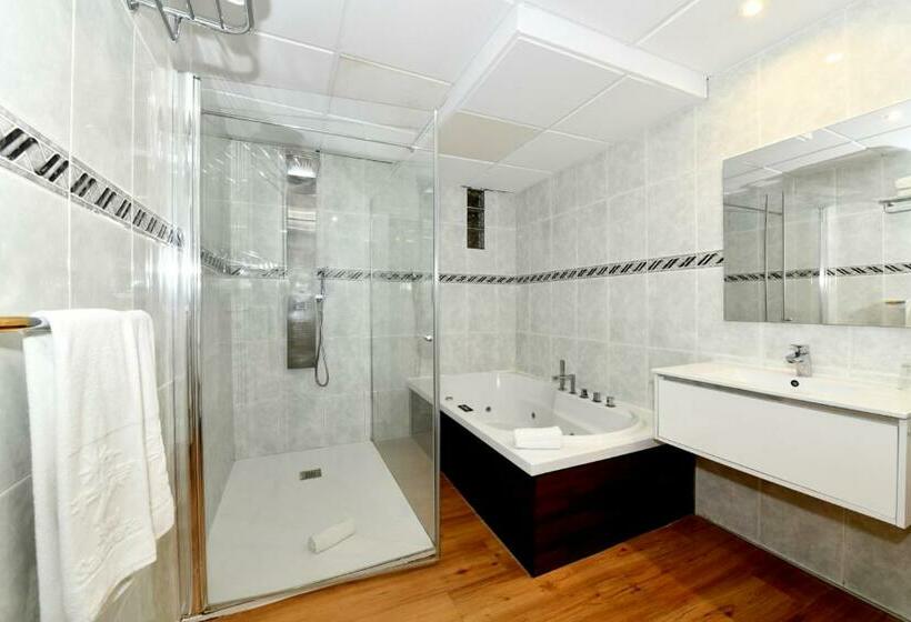 סוויטה, Salobreña Suites