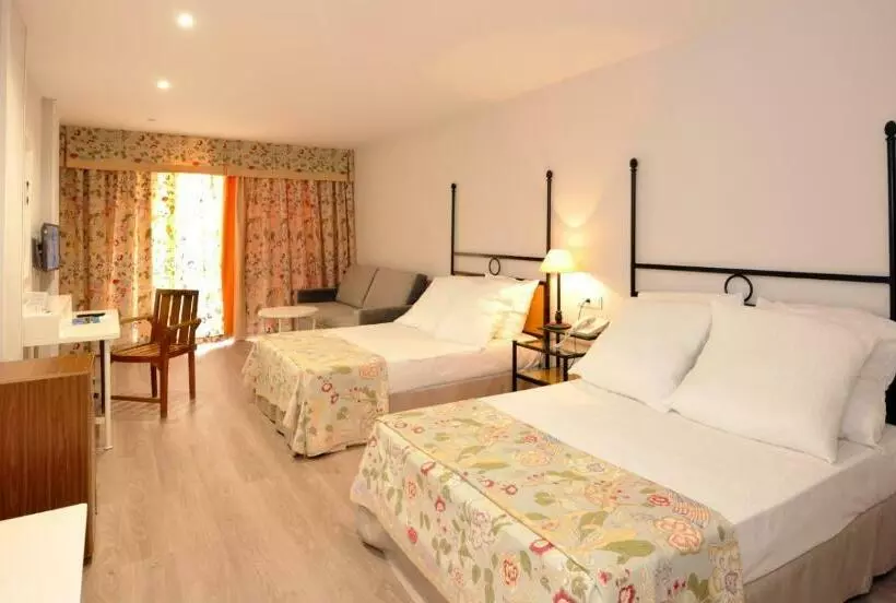 سوییت جونیور با بالکن, Salobreña Suites