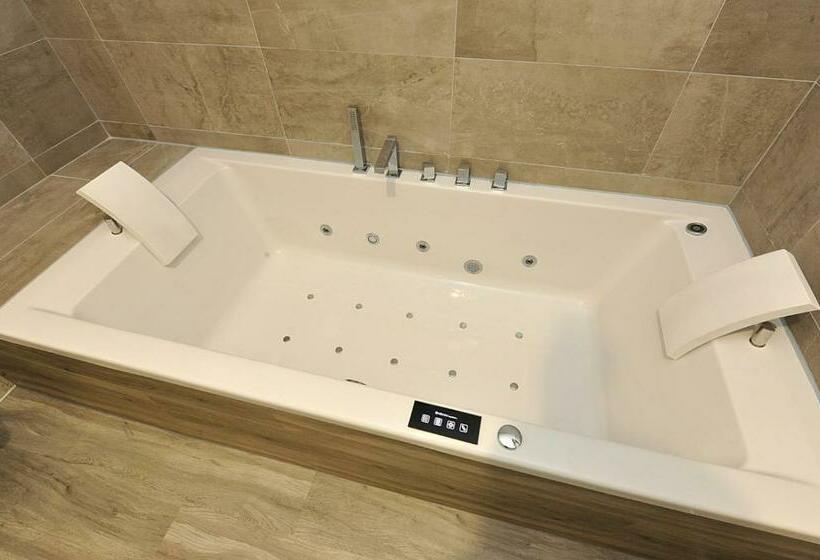 주니어 스위트 발코니, Salobreña Suites